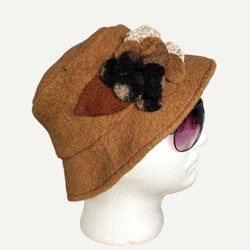 Complit Italy Handmade Wool Blend Cloche Bucket Hat Brown Floral Applique